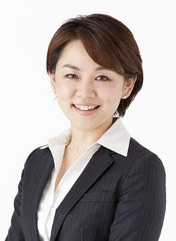 代表 山中里佳